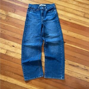 Levi's Women's Baggy Blue Jeans